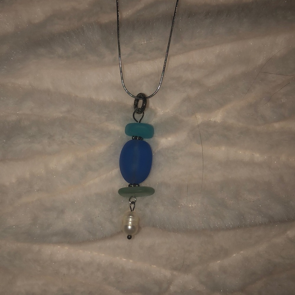 ‘Shades of Blue’ 💙 necklace